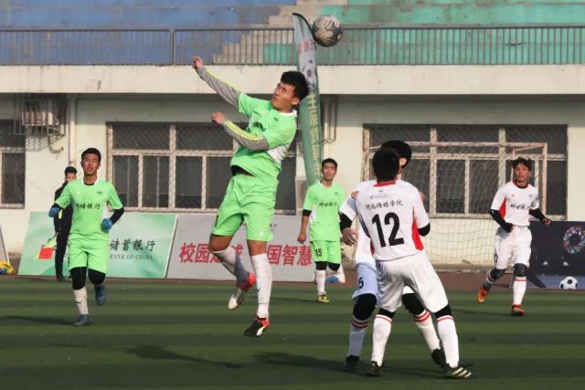 北邮新生想复读冲击名校，内心挣扎引发热议